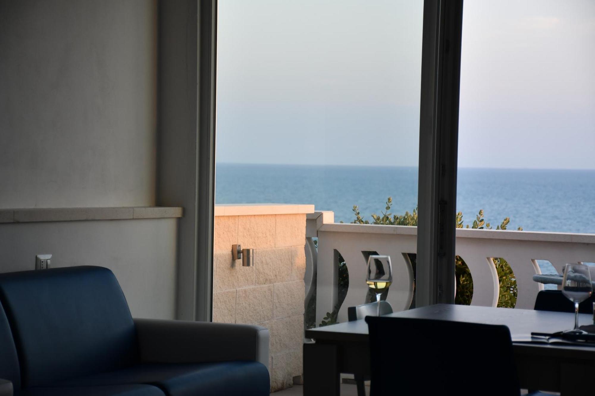 Terrazze Naos Hotel อากริเจนโต ภายนอก รูปภาพ
