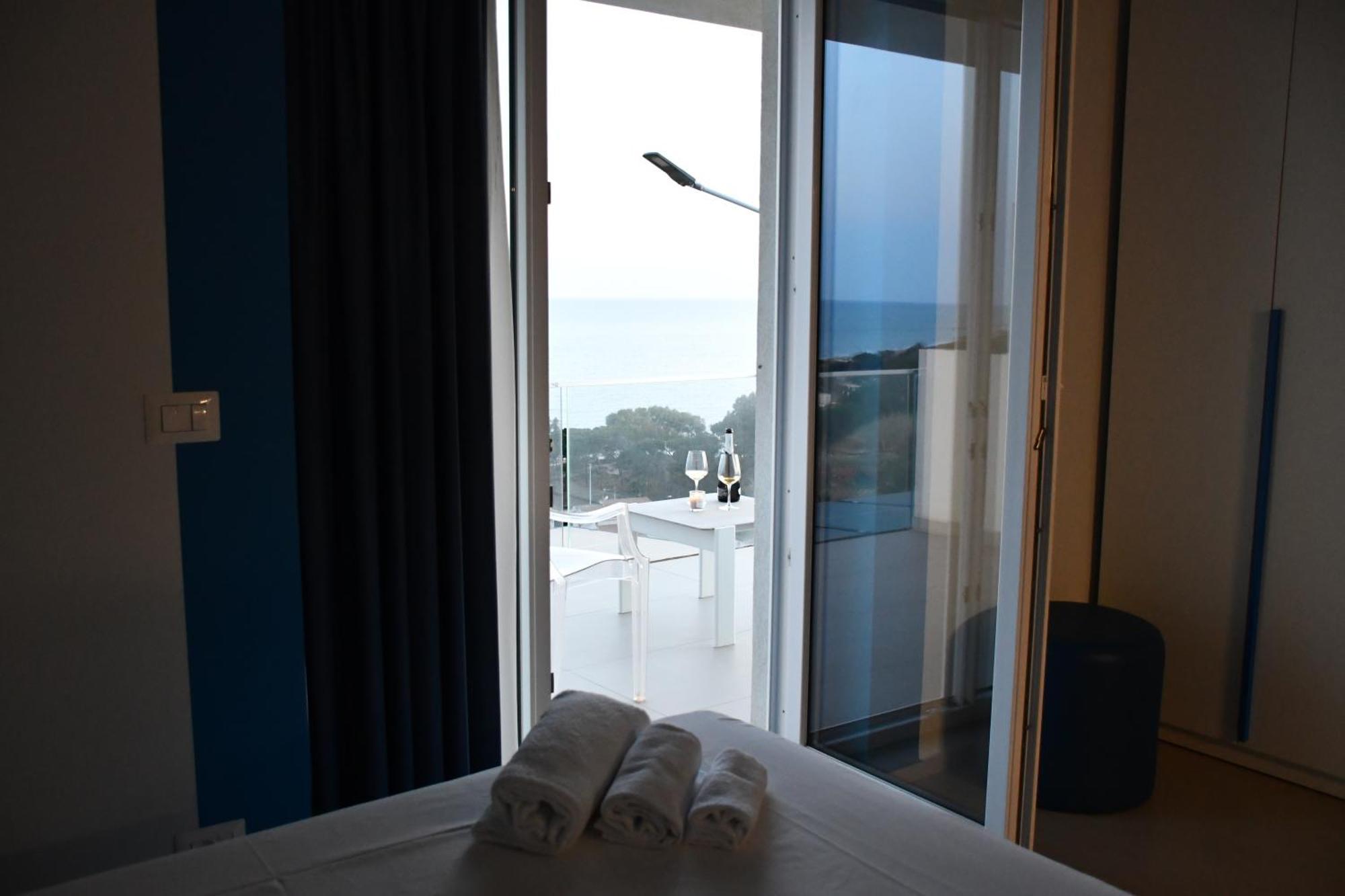 Terrazze Naos Hotel อากริเจนโต ภายนอก รูปภาพ